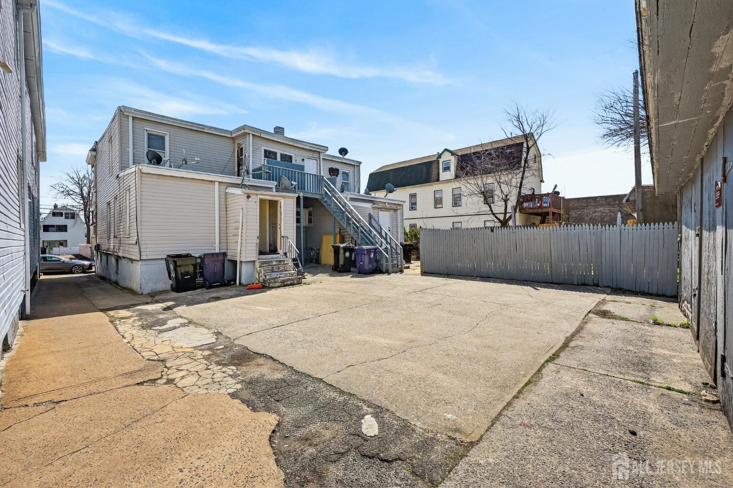 361 Prospect Street Perth Amboy, NJ 08861 - Photo 47 of 50 a view of a terrace