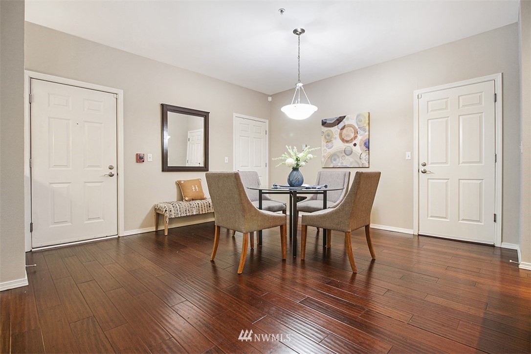 14335 Simonds Road Northeast, Unit C102 Kirkland, WA 98034 - Photo 12 of 36 Gallery Image 12