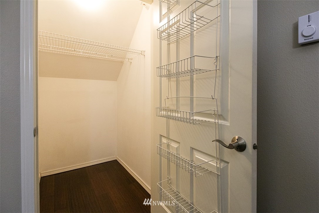 14335 Simonds Road Northeast, Unit C102 Kirkland, WA 98034 - Photo 14 of 36 Gallery Image 14