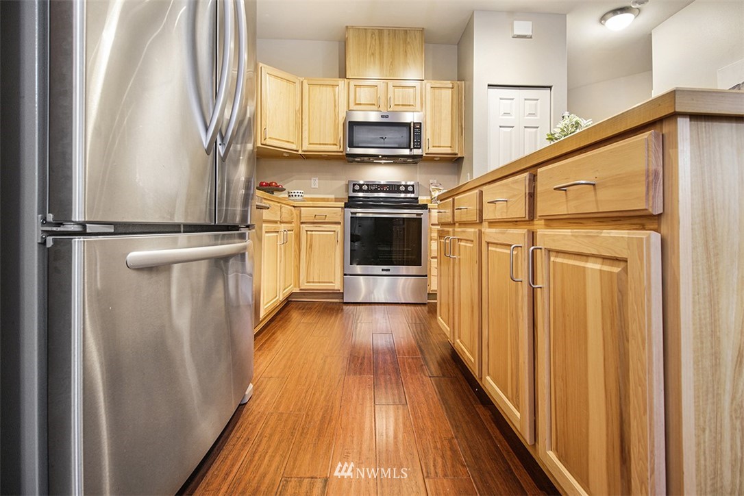 14335 Simonds Road Northeast, Unit C102 Kirkland, WA 98034 - Photo 18 of 36 Gallery Image 18