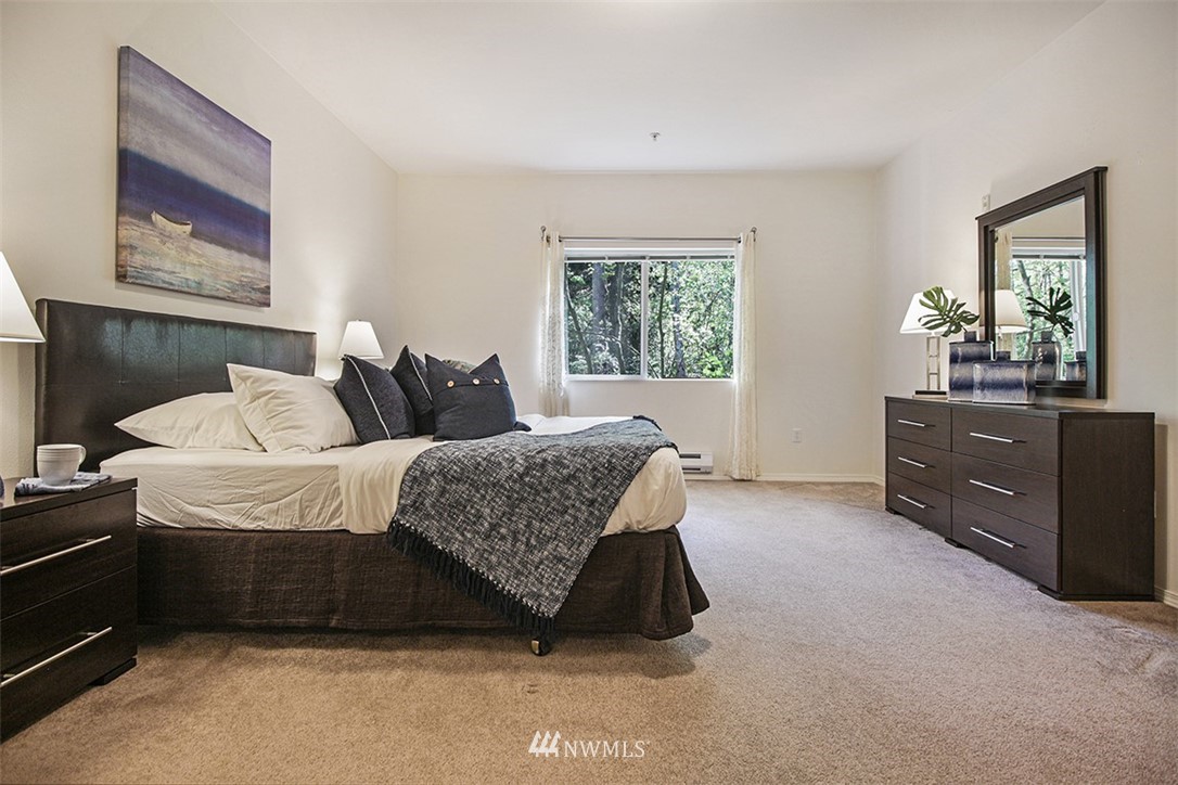 14335 Simonds Road Northeast, Unit C102 Kirkland, WA 98034 - Photo 20 of 36 Gallery Image 20