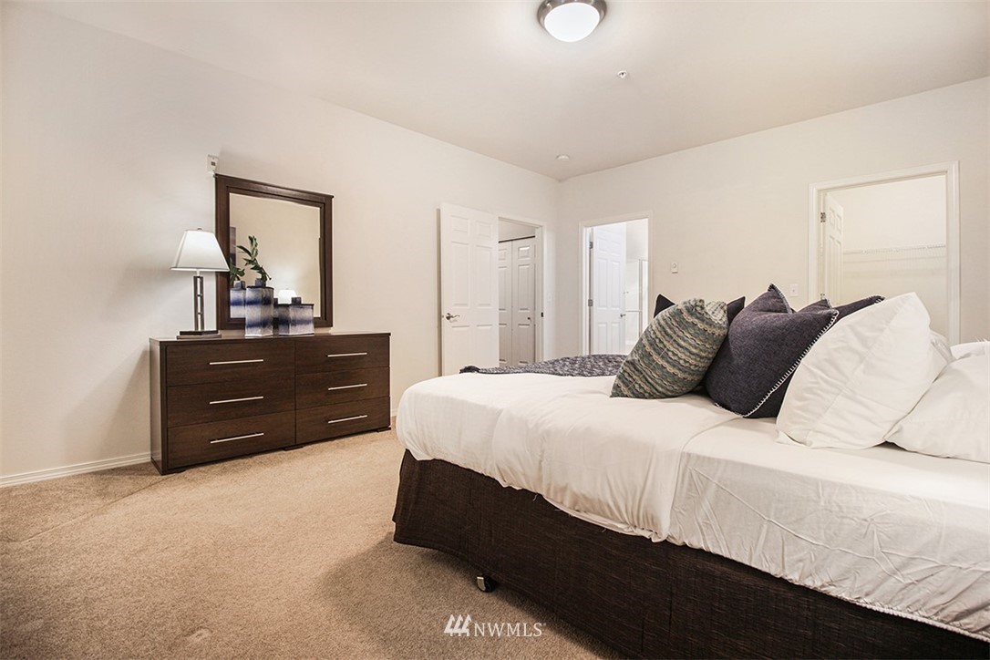 14335 Simonds Road Northeast, Unit C102 Kirkland, WA 98034 - Photo 23 of 36 Gallery Image 23