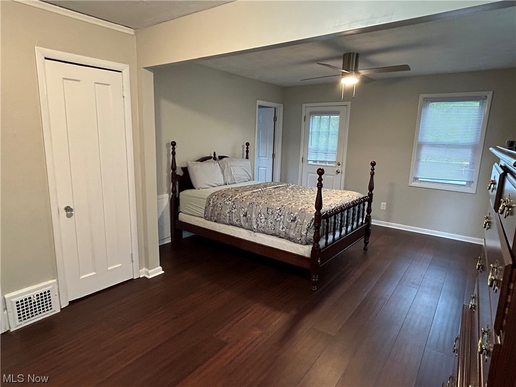 3089 Becket Road Cleveland, OH 44120 - Photo 8 of 16