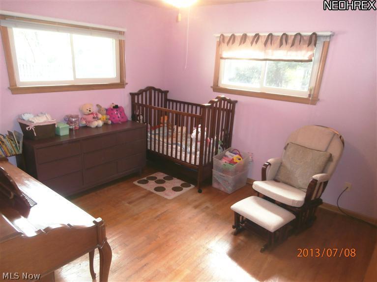 1143 Haverston Road Lyndhurst, OH 44124 - Photo 8 of 15