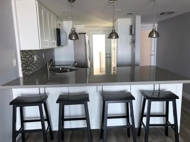 $2,500 | 1609 North Riverside Drive, Unit 902, Pompano Beach, FL 33062