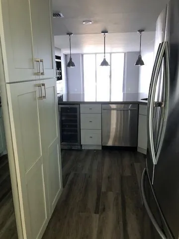 $2,500 | 1609 North Riverside Drive, Unit 902, Pompano Beach, FL 33062