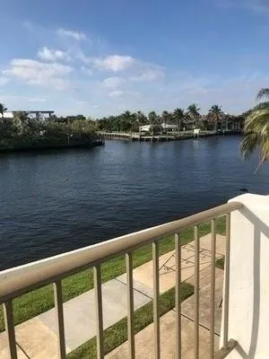 $2,500 | 1609 North Riverside Drive, Unit 902, Pompano Beach, FL 33062