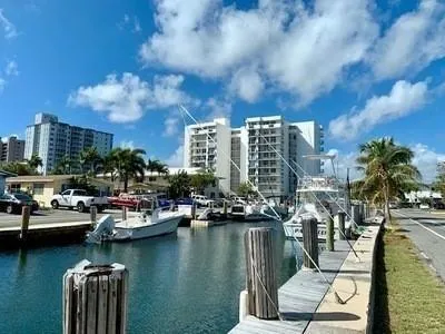 $2,500 | 1609 North Riverside Drive, Unit 902, Pompano Beach, FL 33062