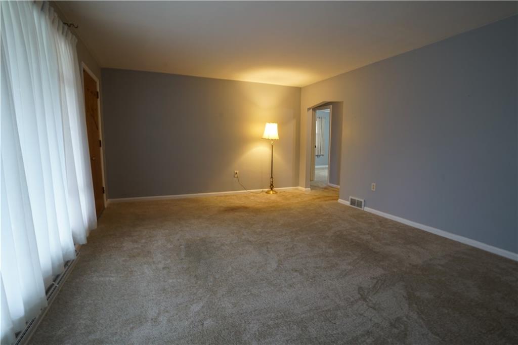 109 Park Road Beaver Falls, PA 15010 - Photo 6 of 25 Gallery Image 6