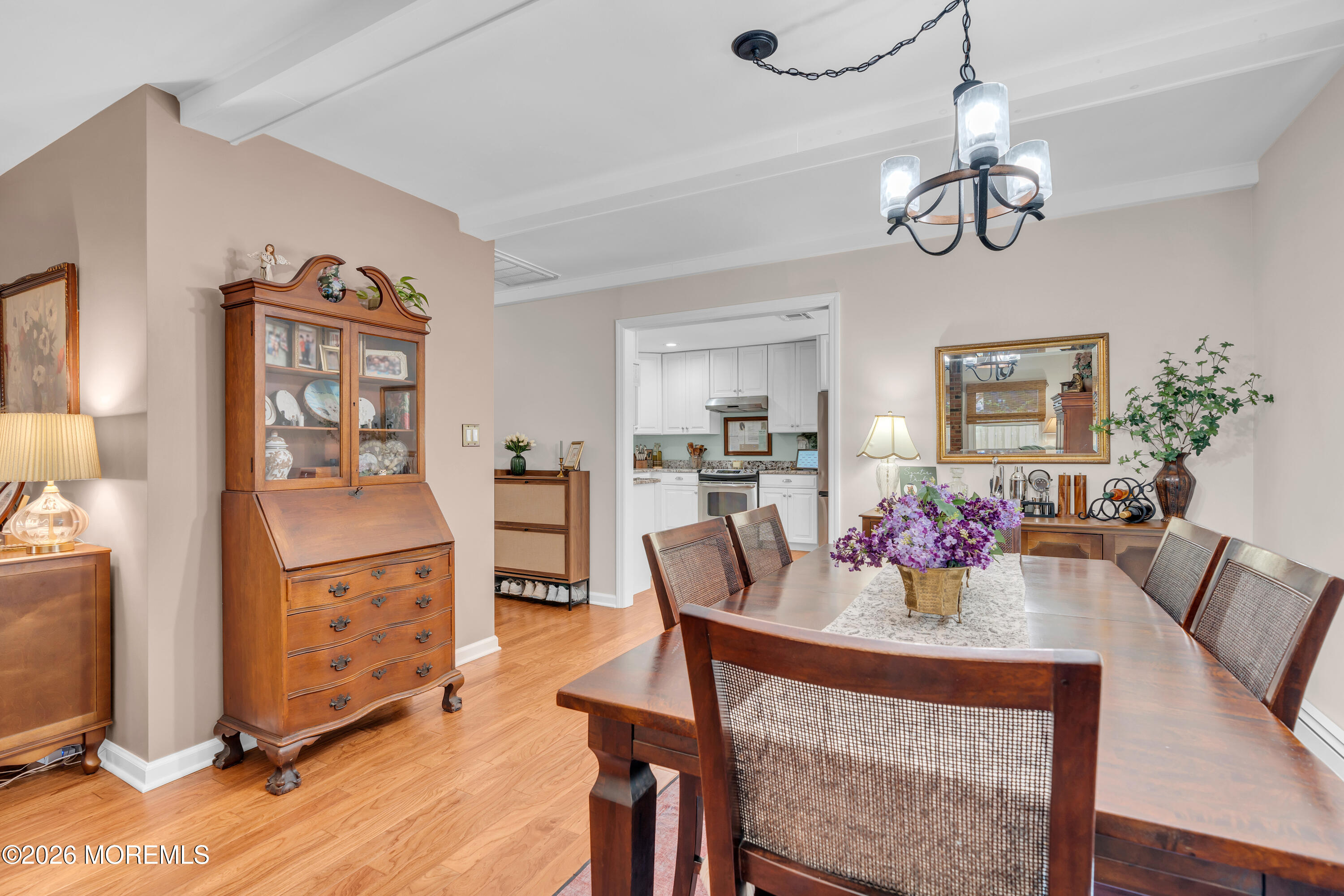 186 Van Brackle Road Aberdeen, NJ 07747 - Photo 16 of 29 .