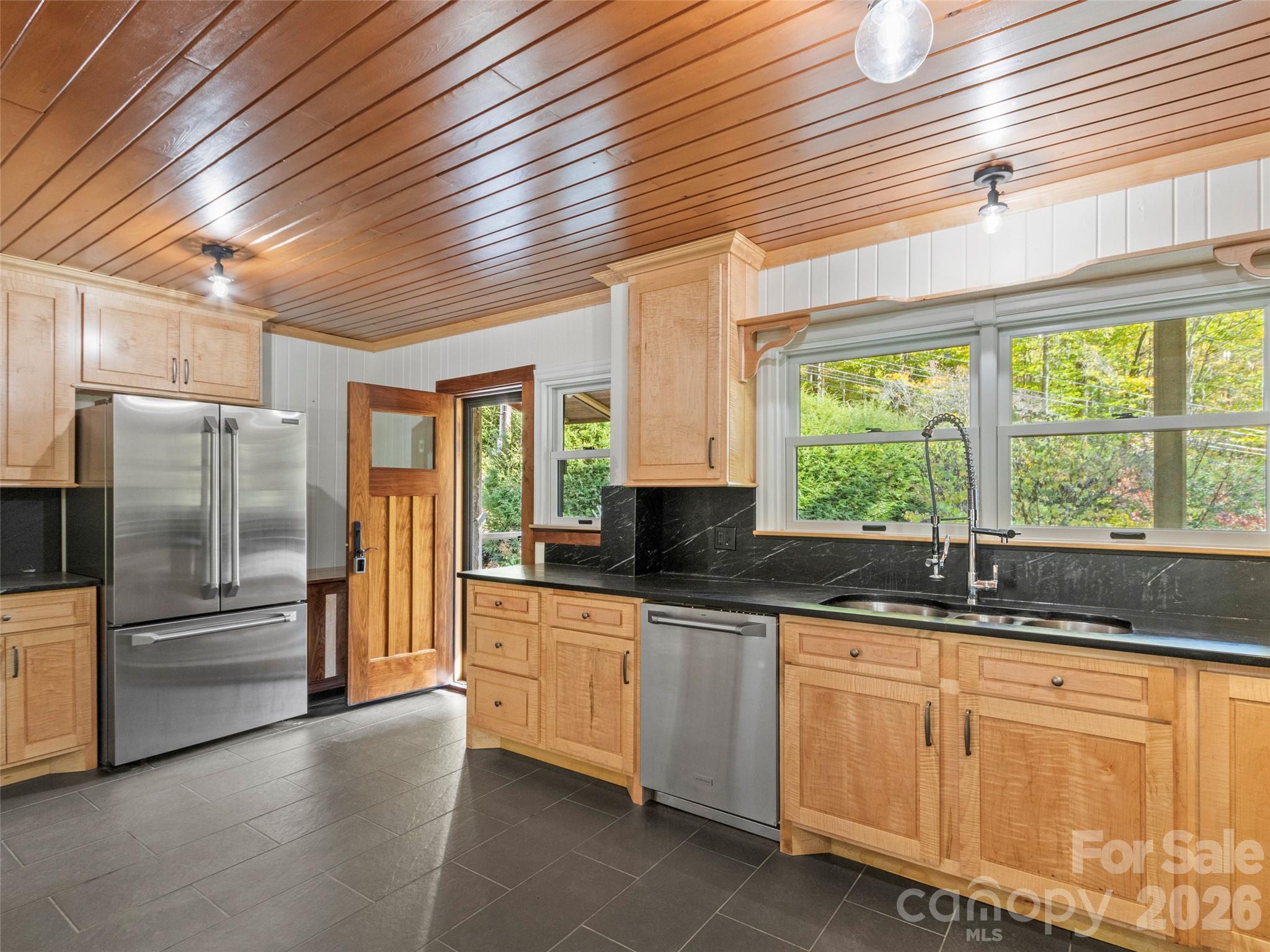 191 North Fork Road Burnsville, NC 28714 - Photo 27 of 48