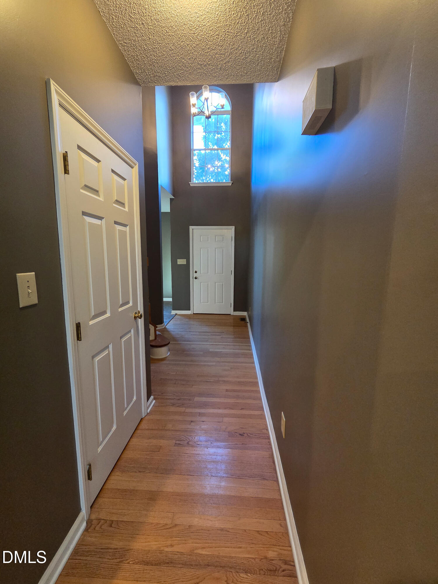 2624 Constitution Drive Raleigh, NC 27615 - Photo 9 of 29 20251222_095802