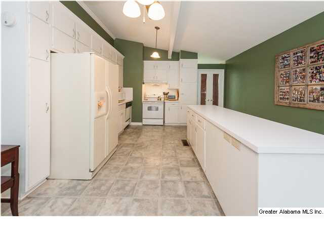 4375 MountainDale Road Birmingham, AL 35213 - Photo 14 of 32