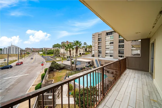 $298,000 | 520 South Chaparral Street, Unit 1, Corpus Christi, TX 78401
