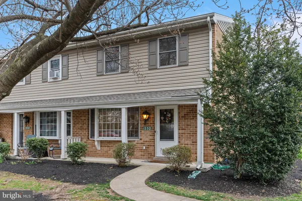 $2,350 | 1232 Peggy Drive, Hummelstown, PA 17036