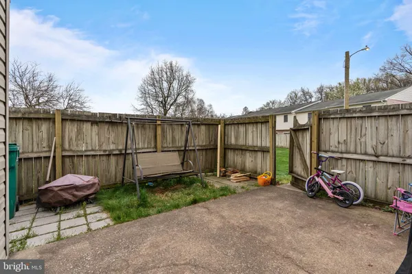 $2,350 | 1232 Peggy Drive, Hummelstown, PA 17036