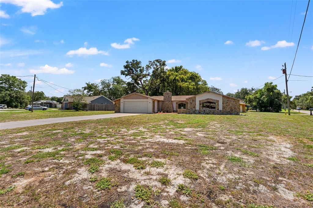 1068 Tryon Circle Spring Hill, FL 34606 - Photo 30 of 35