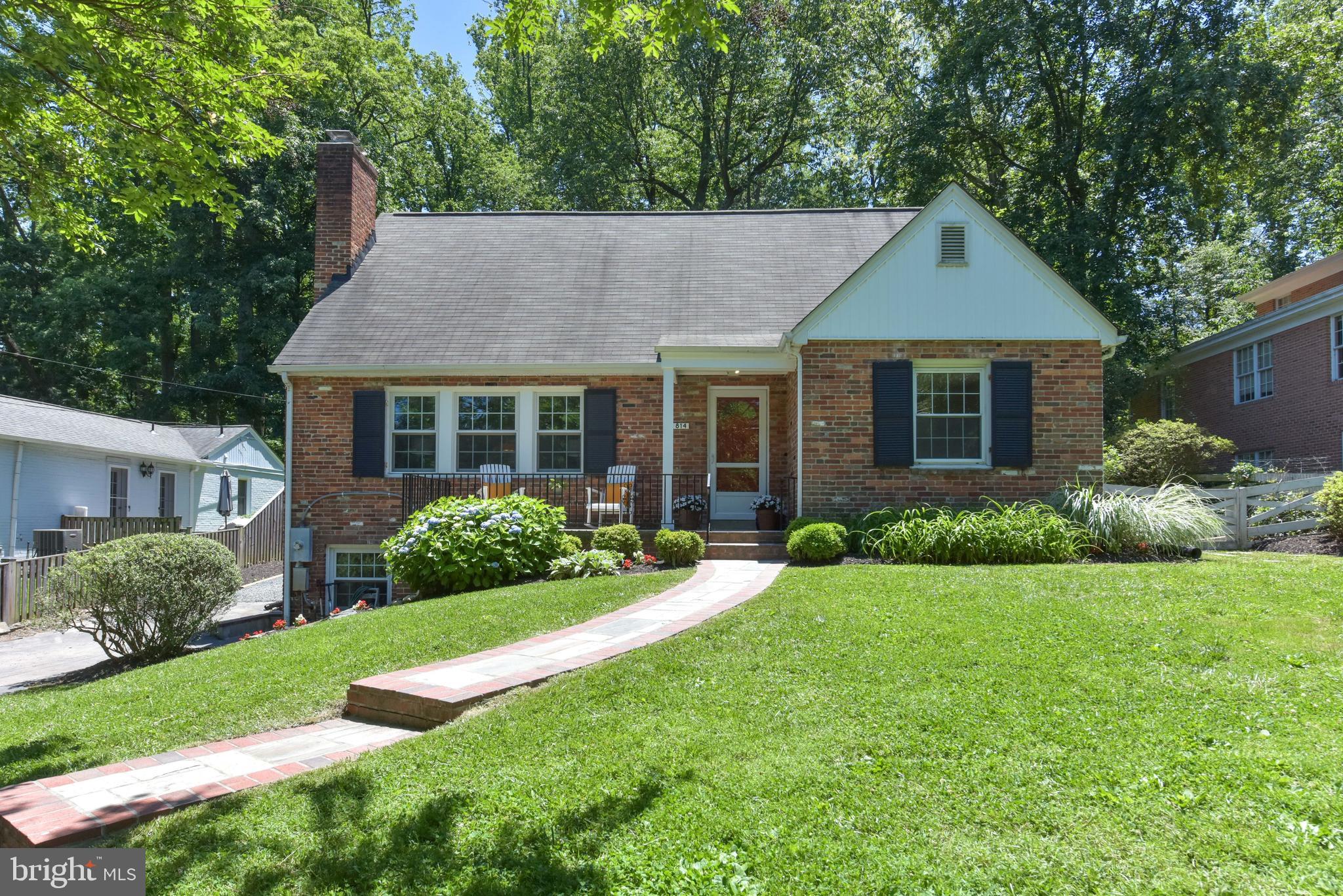814 Villa Ridge Road Falls Church, VA 22046 - Photo 2 of 61