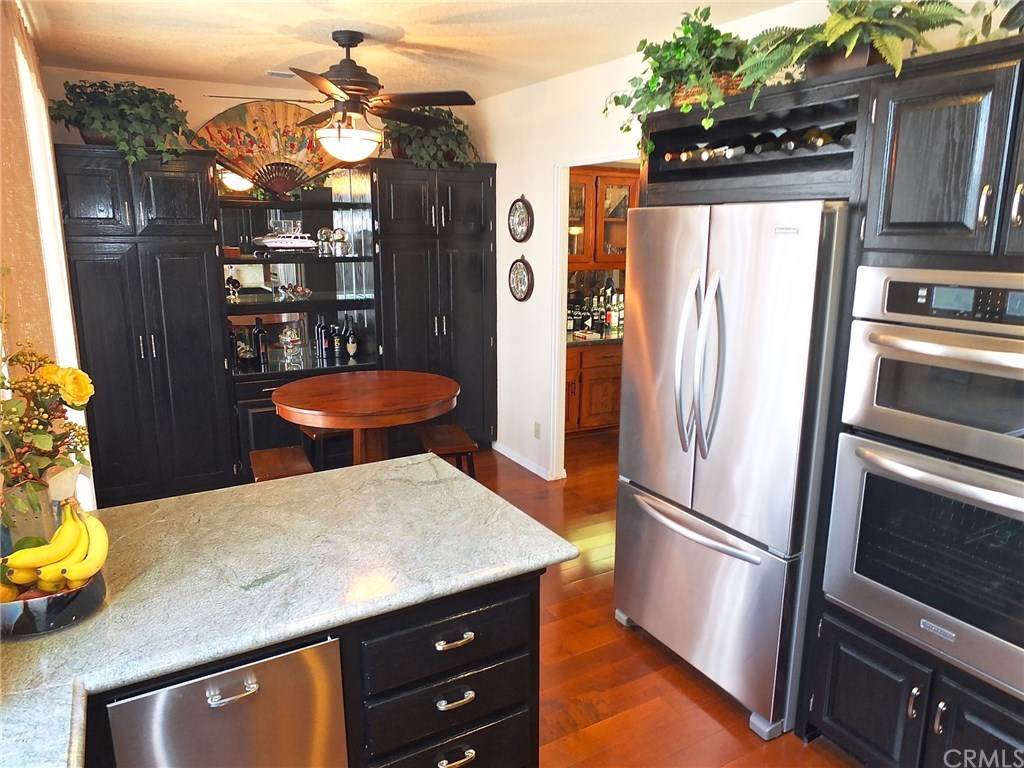 5650 Azure Way Long Beach, CA 90803 - Photo 14 of 35