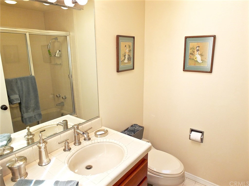 5650 Azure Way Long Beach, CA 90803 - Photo 18 of 35