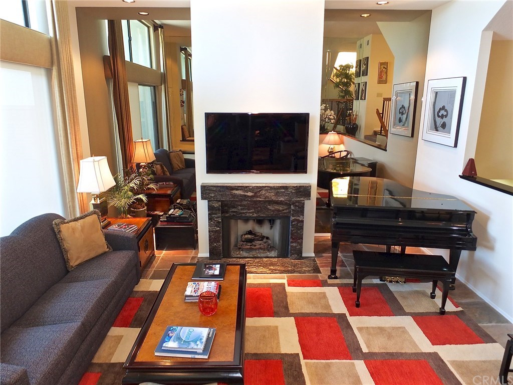 5650 Azure Way Long Beach, CA 90803 - Photo 5 of 35