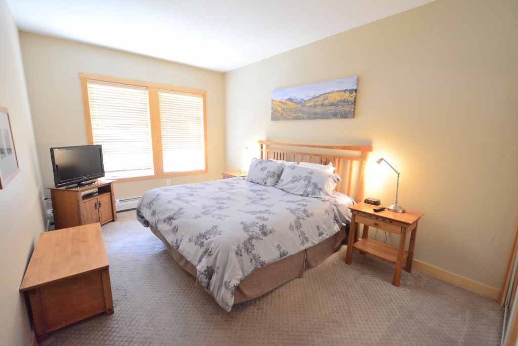 Master suite #1 with king bed