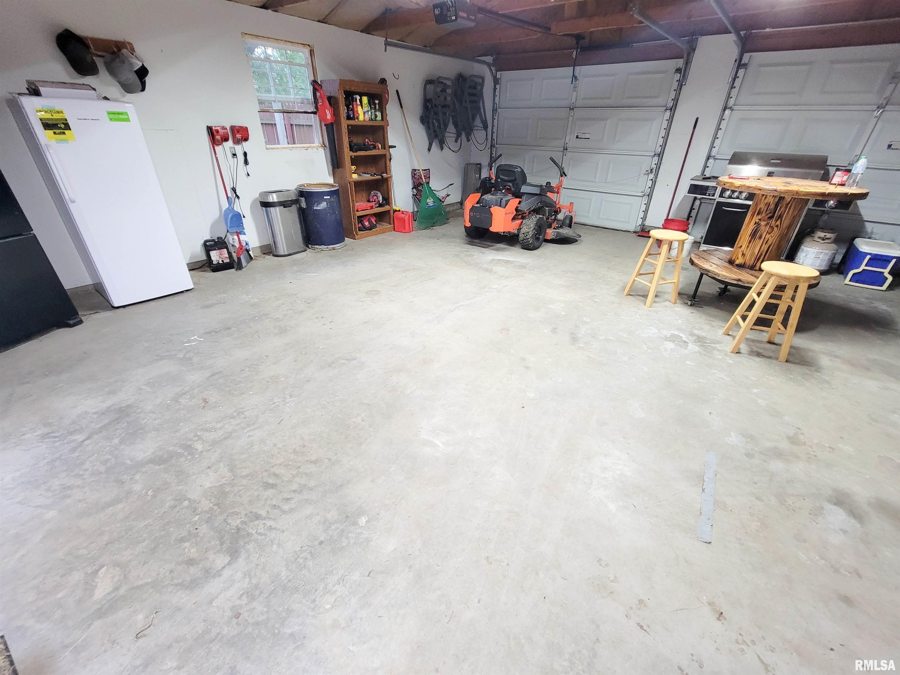 221 Hickory Street Flora, IL 62839 - Photo 18 of 75