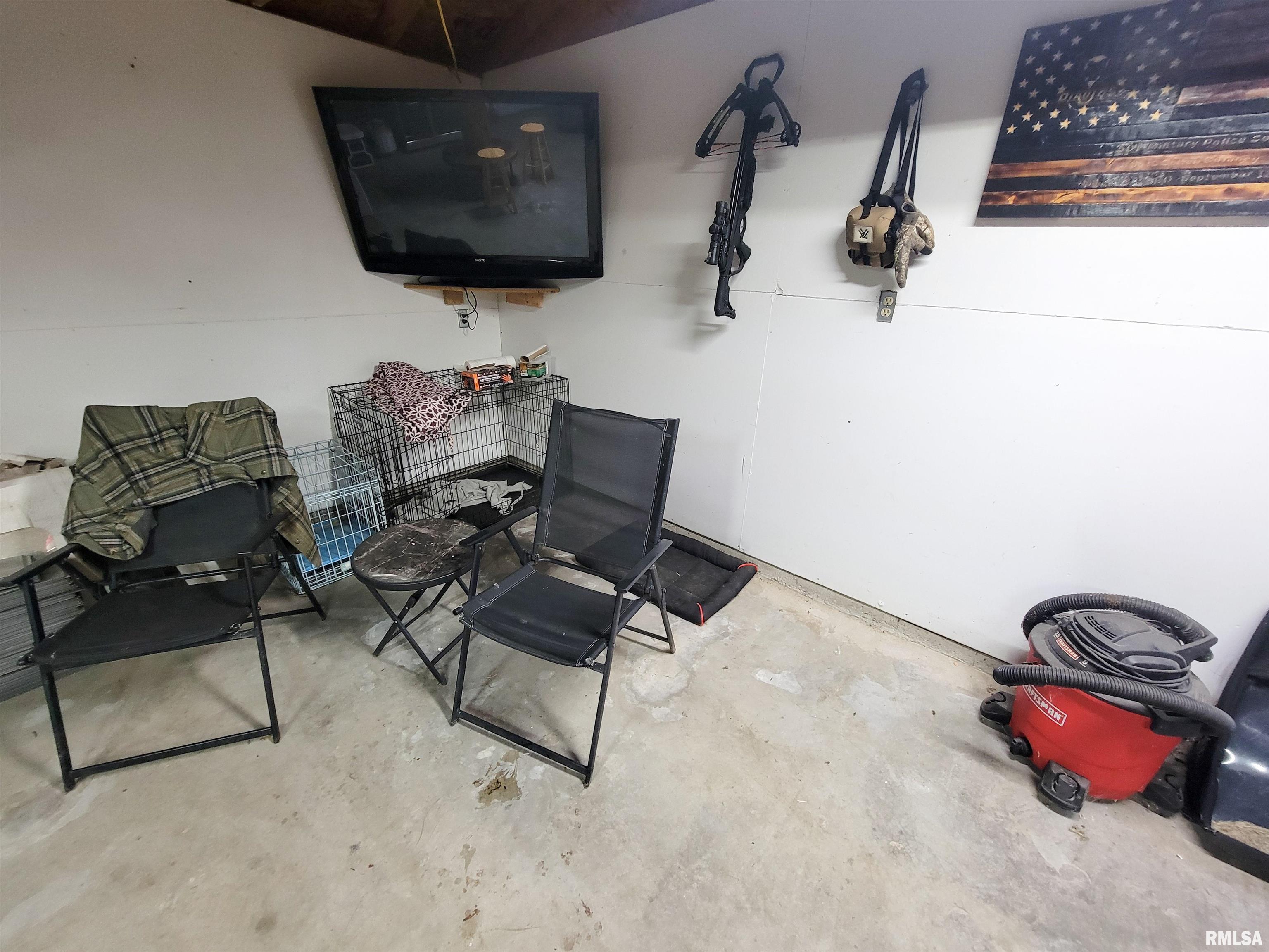 221 Hickory Street Flora, IL 62839 - Photo 19 of 75