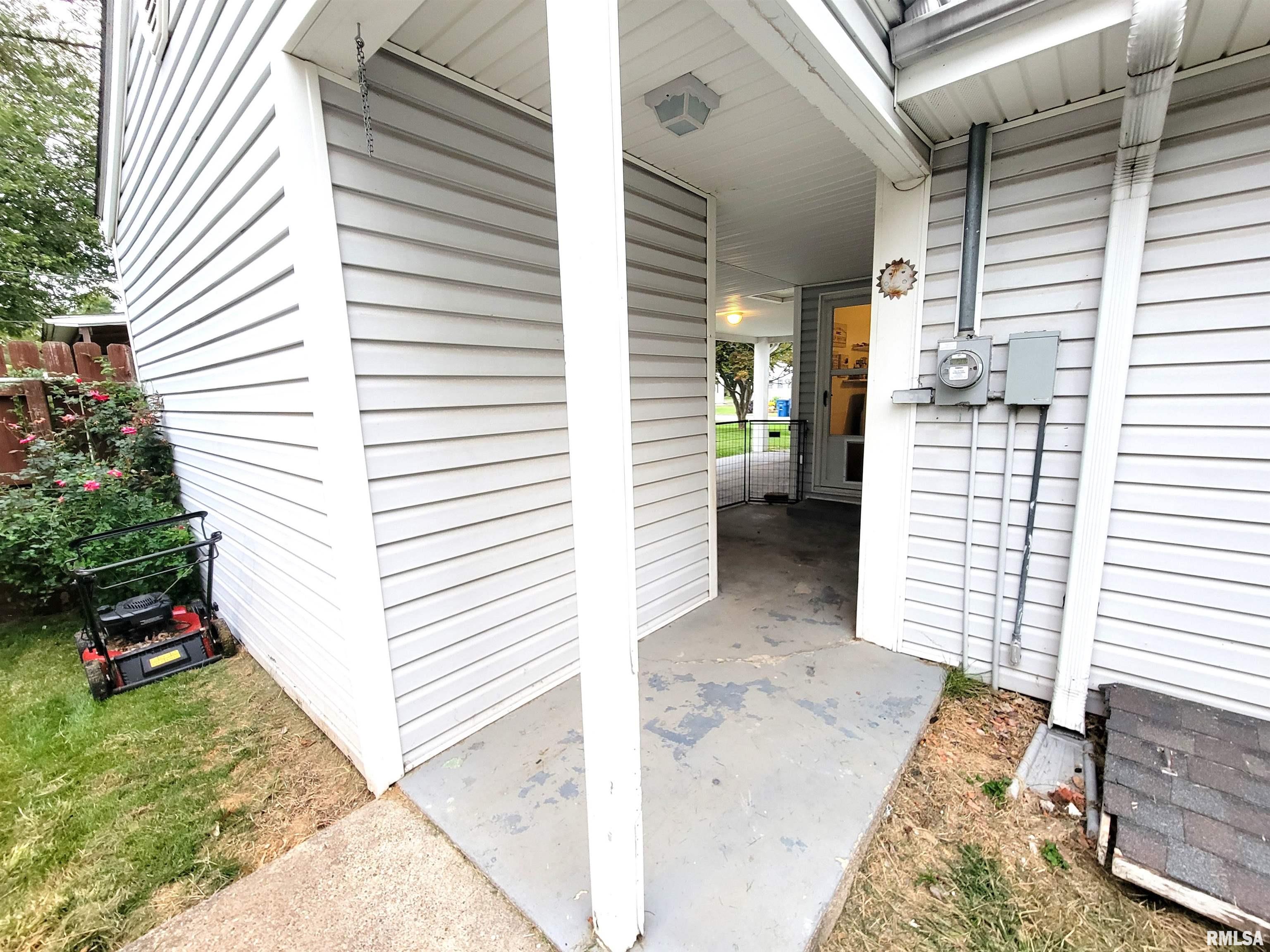 221 Hickory Street Flora, IL 62839 - Photo 25 of 75