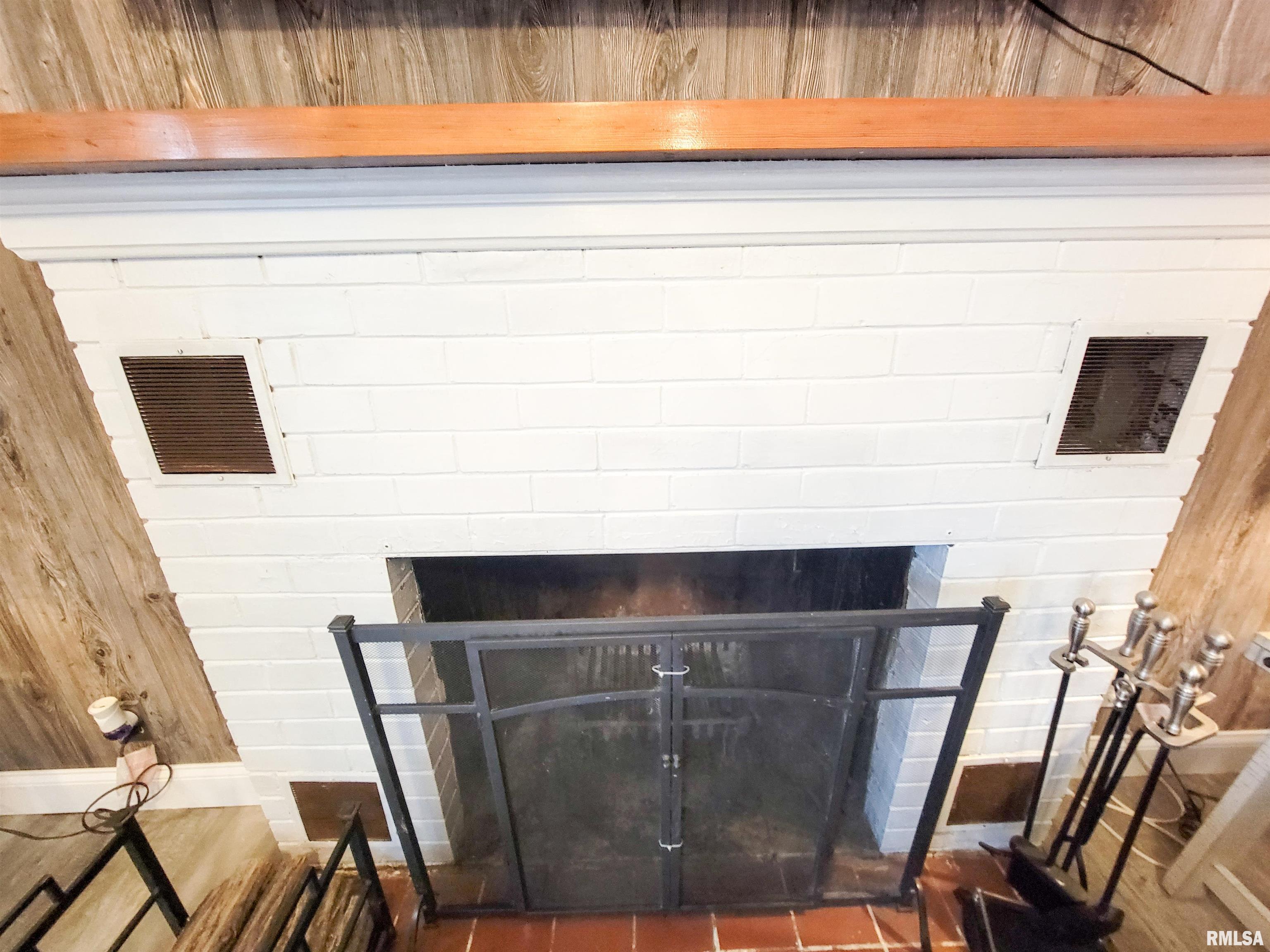 221 Hickory Street Flora, IL 62839 - Photo 32 of 75