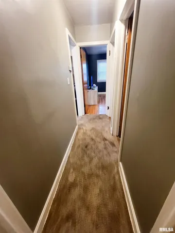 $124,900 | 221 Hickory Street, Flora, IL 62839