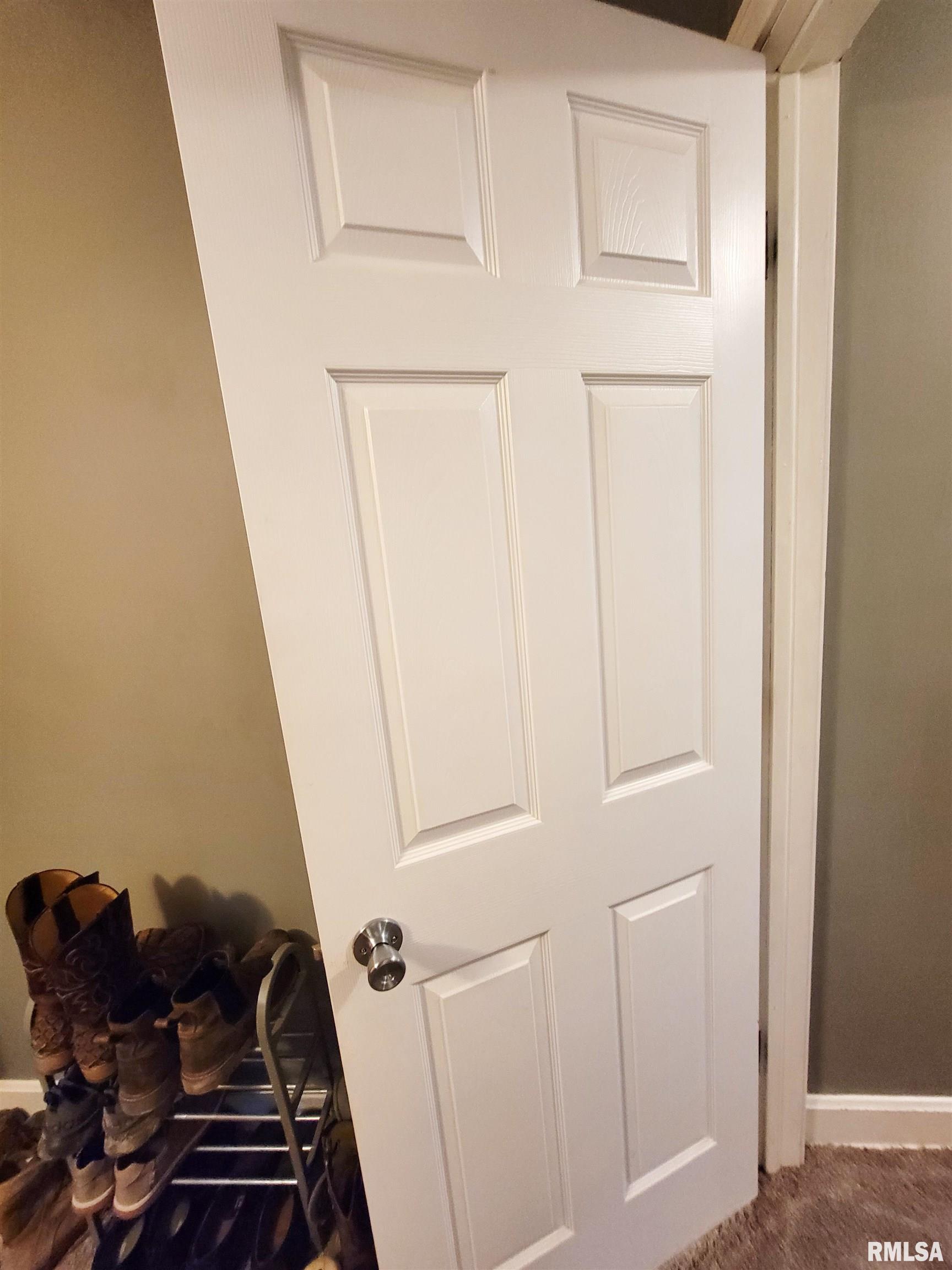 221 Hickory Street Flora, IL 62839 - Photo 63 of 75