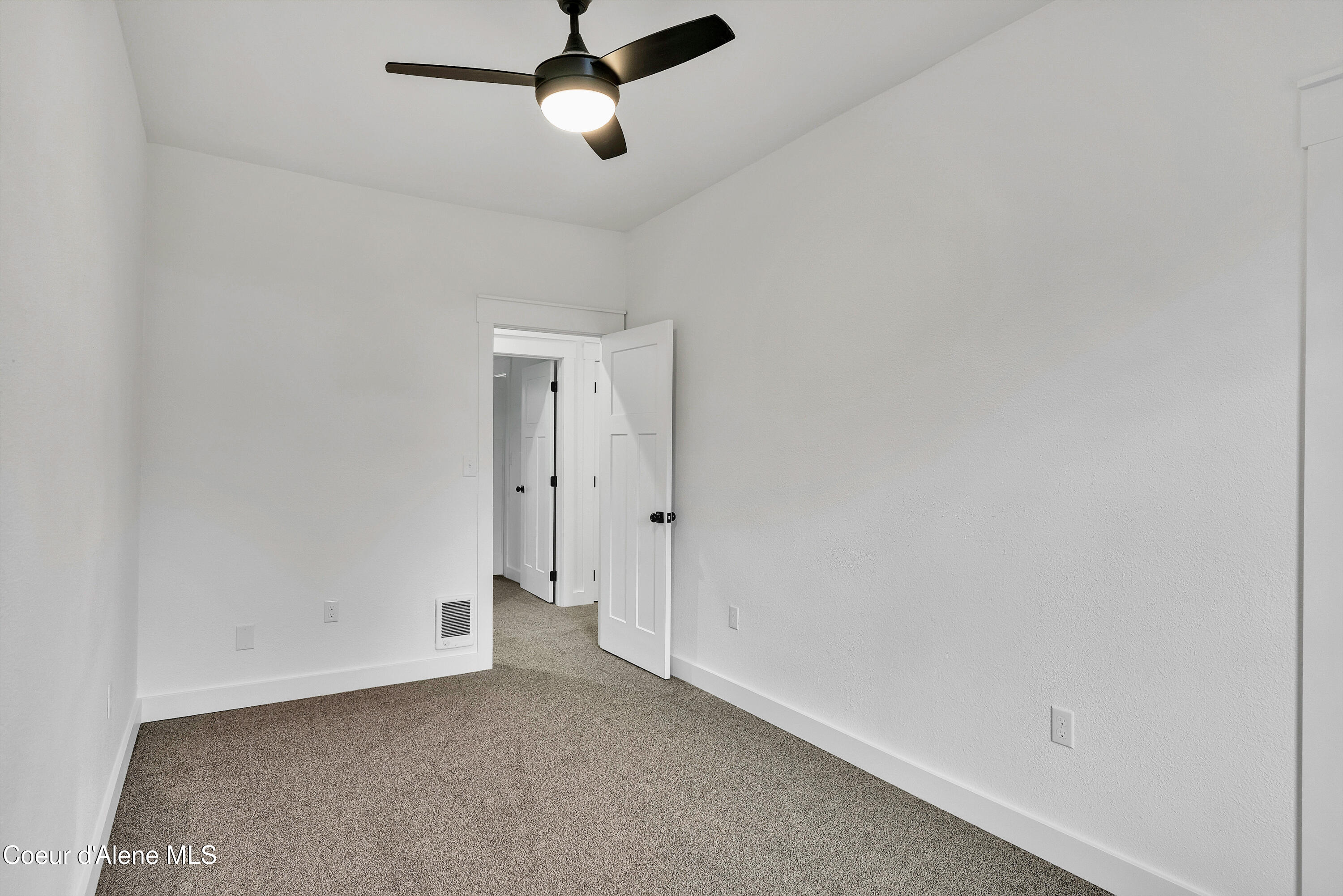 81 Angelina Way Oldtown, ID 83822 - Photo 35 of 69 45-print-SkyLight - Krystinak-50