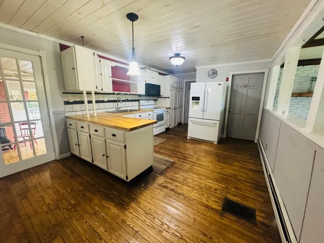 $154,500 | 184 Station Road, Sherman, ME 04776