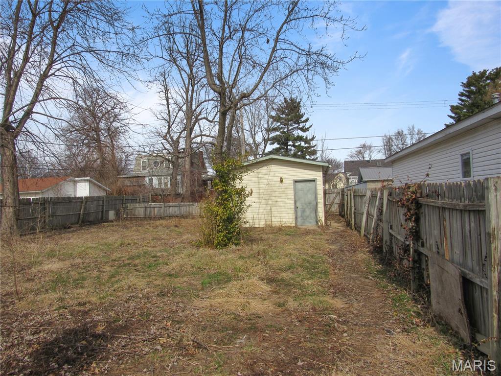 209 West 2nd S Street Mount Olive, IL 62069 - Photo 12 of 14