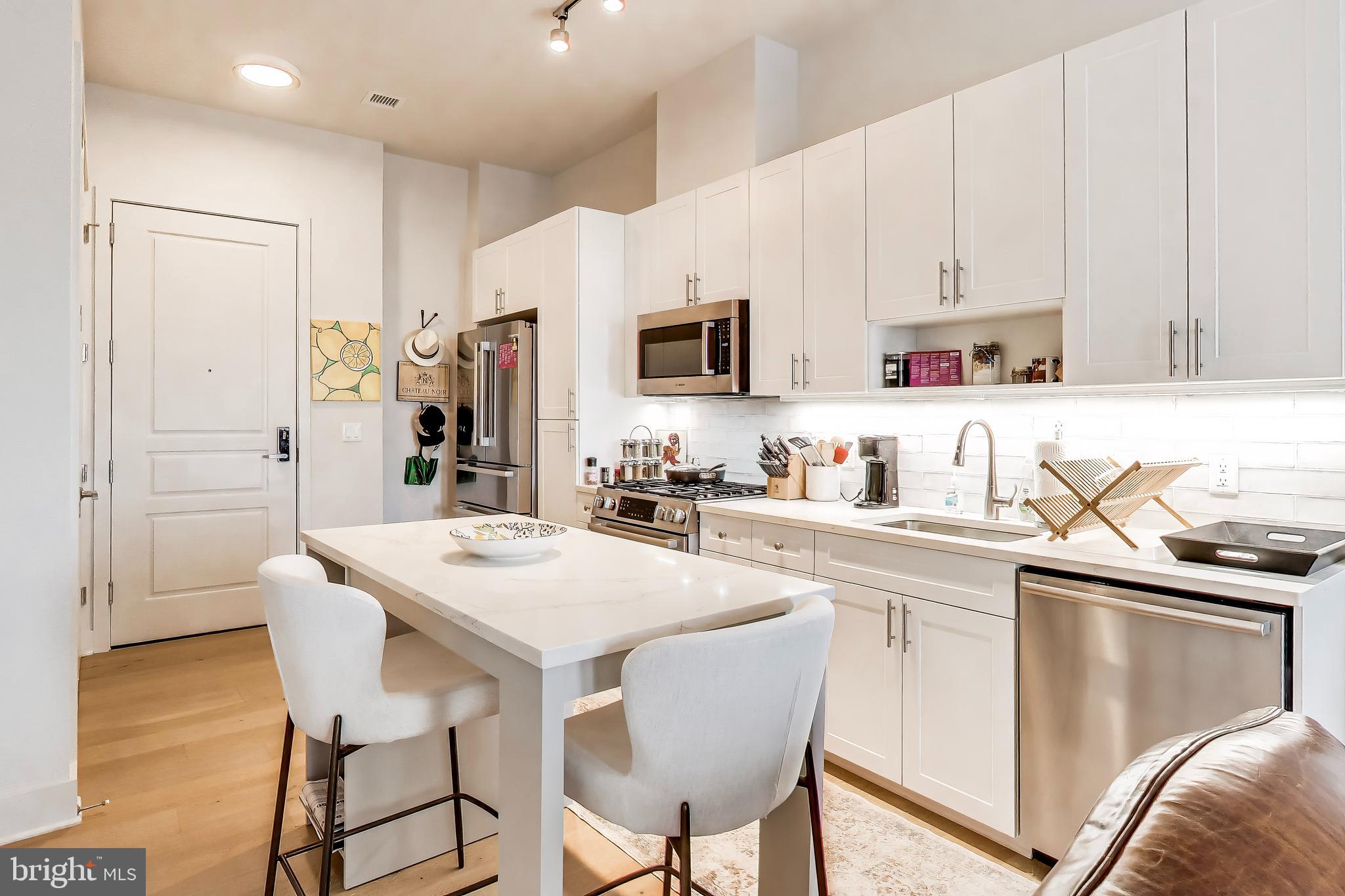 6803 Cameron Drive Northwest, Unit 516 Washington, DC 20012 - Photo 2 of 24