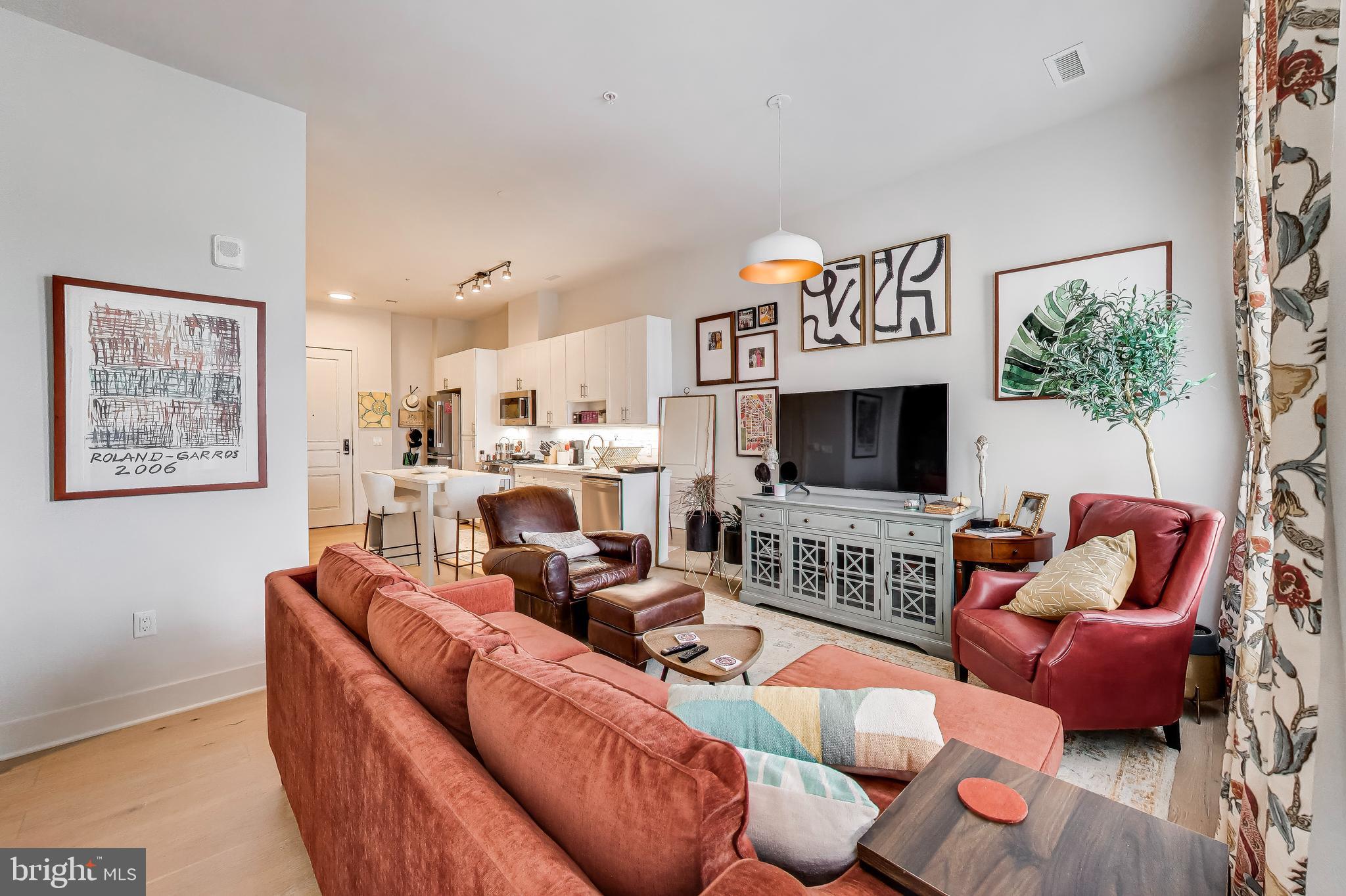 6803 Cameron Drive Northwest, Unit 516 Washington, DC 20012 - Photo 3 of 24