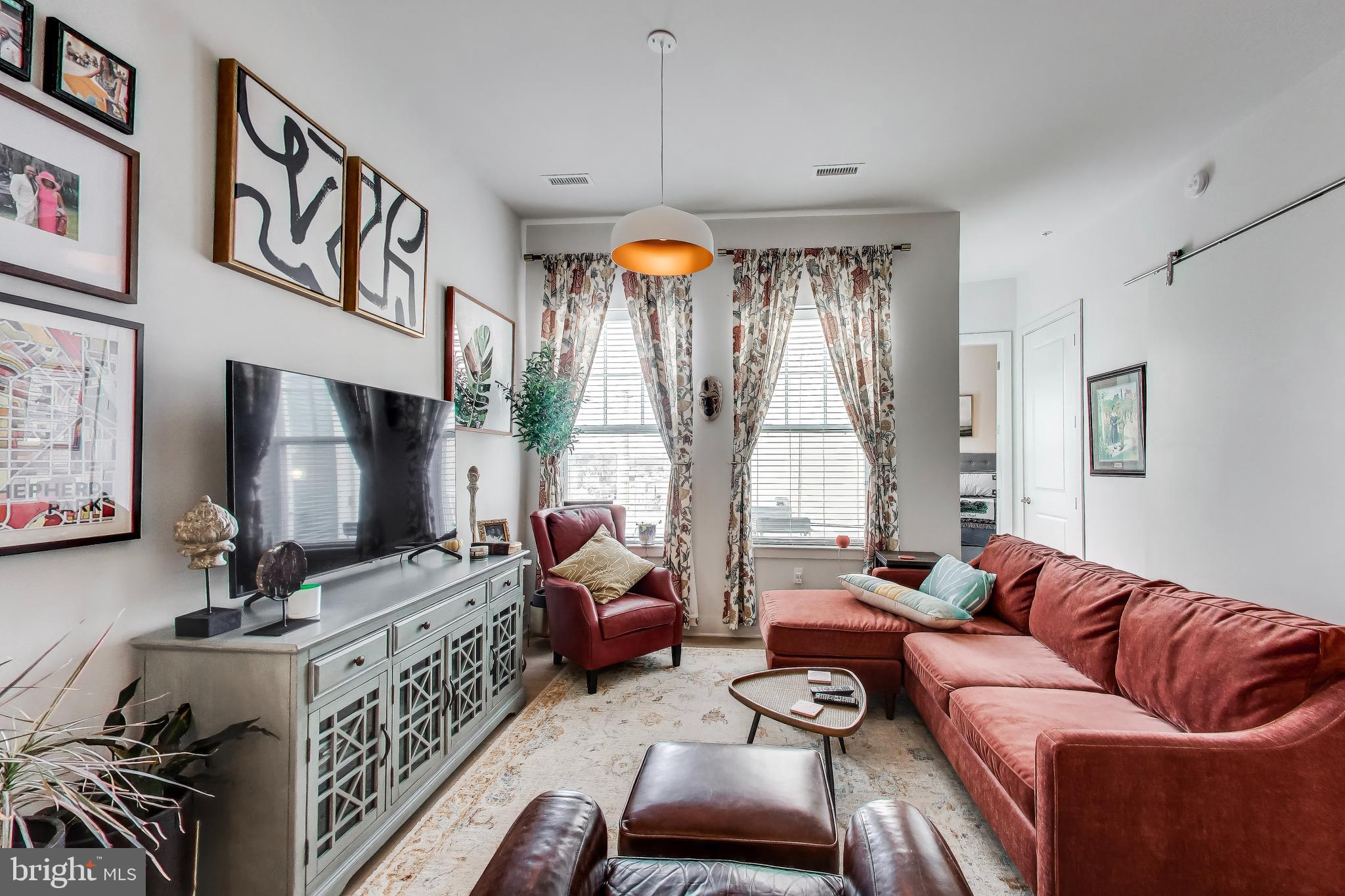 6803 Cameron Drive Northwest, Unit 516 Washington, DC 20012 - Photo 5 of 24