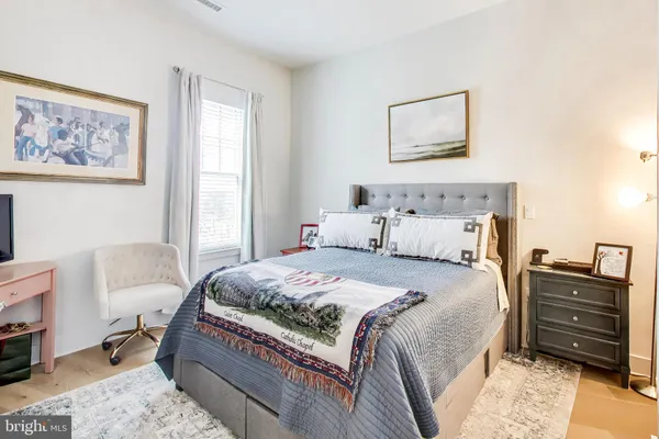 $2,400 | 6803 Cameron Drive Northwest, Unit 516, Washington, DC 20012