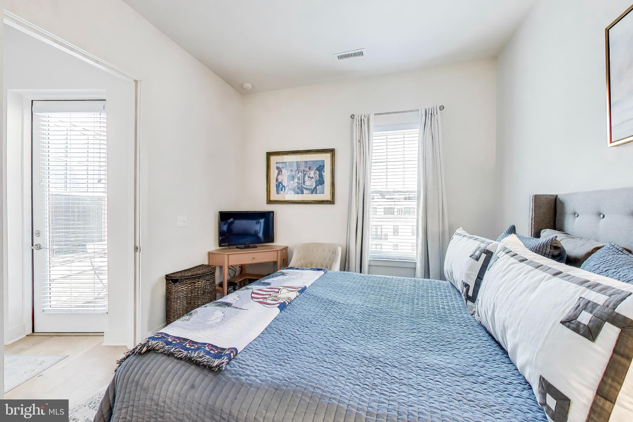 6803 Cameron Drive Northwest, Unit 516 Washington, DC 20012 - Photo 10 of 24