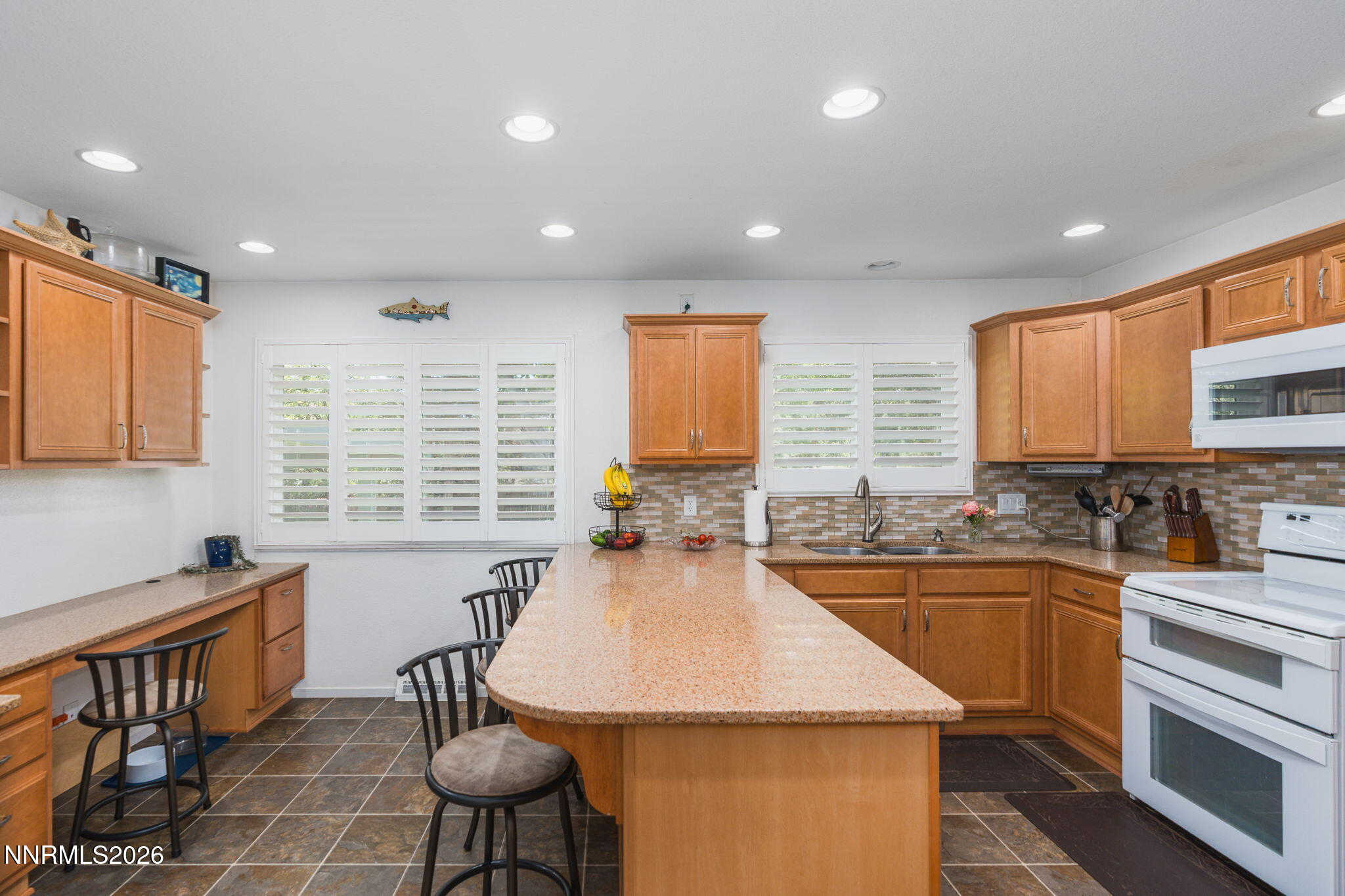5885 Foxtail Drive Reno, NV 89502 - Photo 11 of 30 11-web-or-mls-standard 30-8