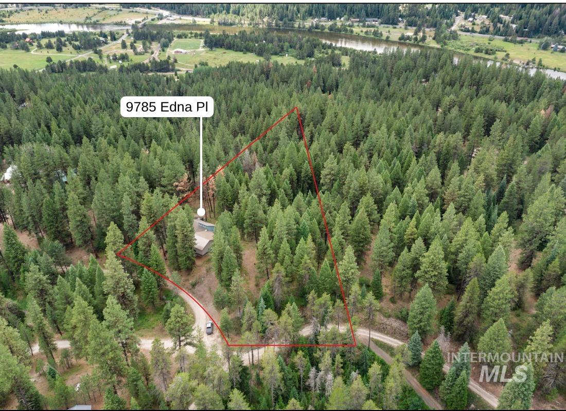 9785 Edna Place Cascade, ID 83611 - Photo 10 of 50