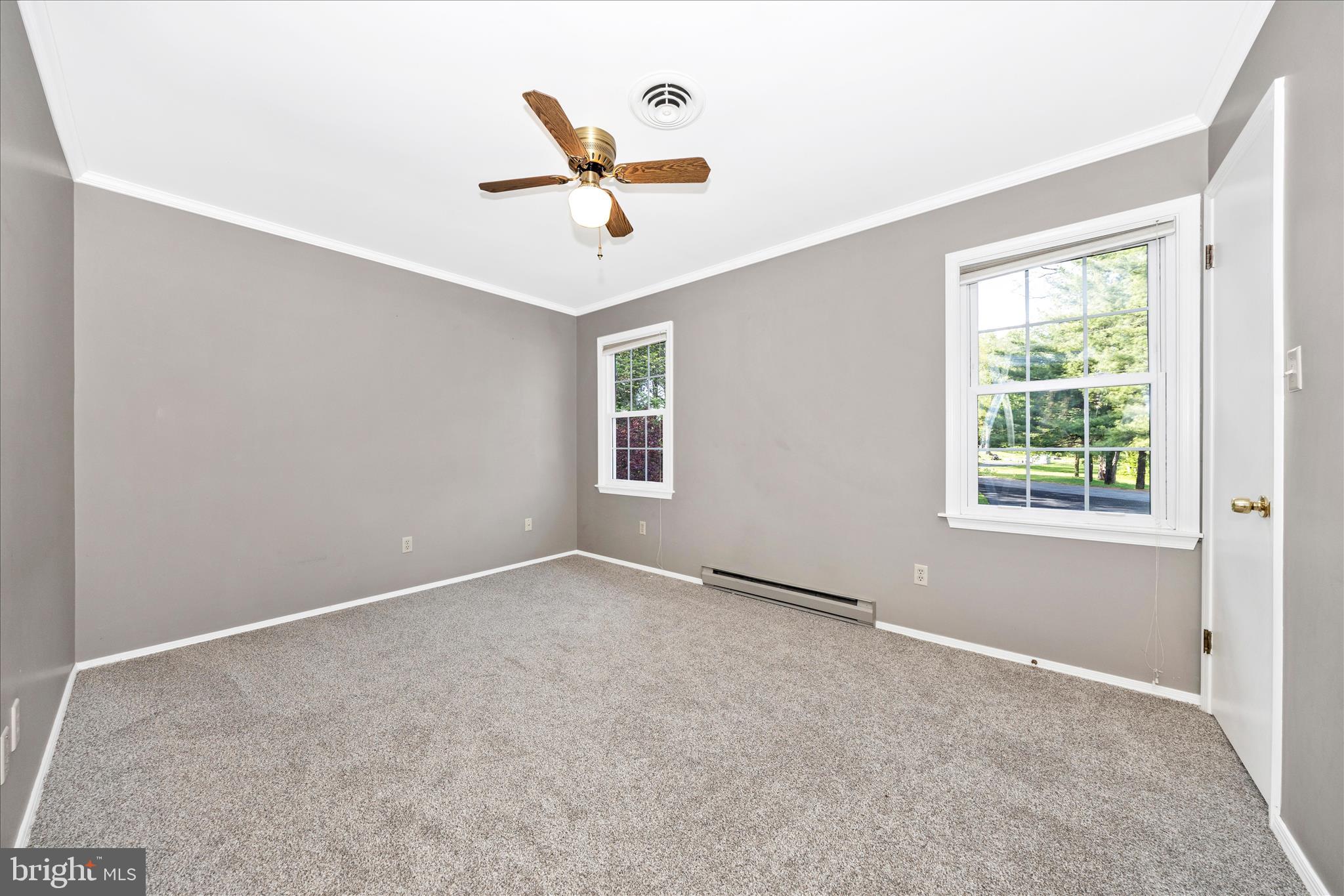 10901 Hopewell Road Hagerstown, MD 21740 - Photo 35 of 65 Bedroom 3