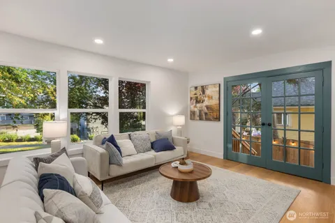 $1,092,499 | 512 Northwest 44th Street, Seattle, WA 98107