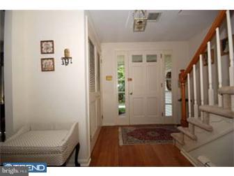 706 Blue Hill Road Wallingford, PA 19086 - Photo 2 of 12 Foyer