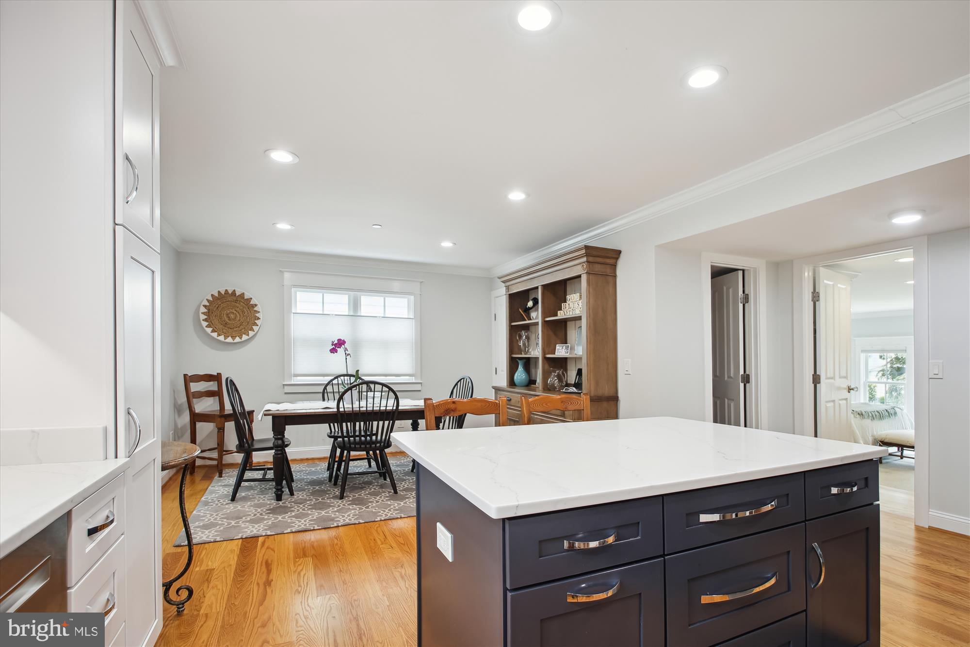 628 Bay Ridge Avenue Annapolis, MD 21403 - Photo 11 of 48 Newer Cabinets