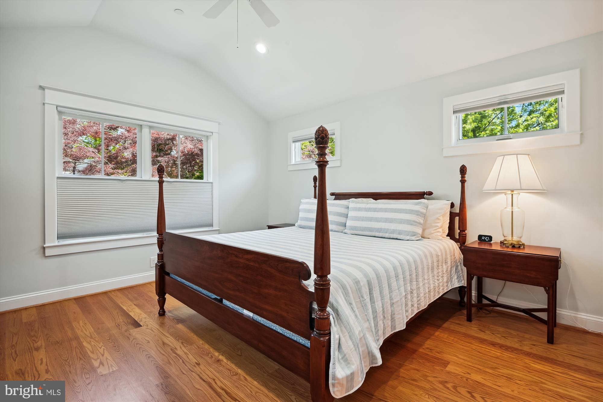 628 Bay Ridge Avenue Annapolis, MD 21403 - Photo 20 of 48 Primary Bedroom 1 with a Cathedral Ceiling