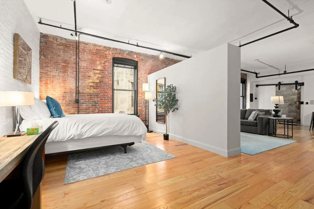 19 Stanhope Street, Unit 2C Boston, MA 02116 - Photo 19 of 27