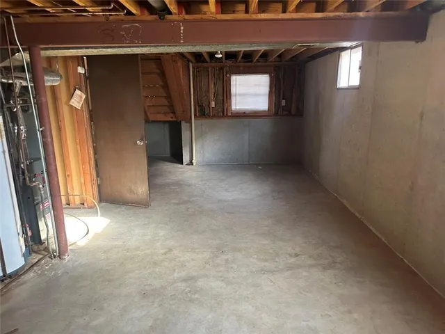 $242,500 | 1420-1422 South Haden Court, Independence, MO 64050