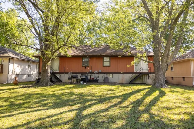 $242,500 | 1420-1422 South Haden Court, Independence, MO 64050